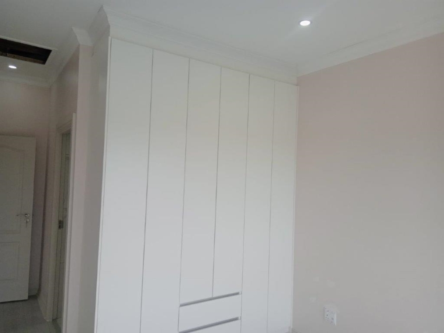 4 Bedroom Property for Sale in Wavecrest Eastern Cape